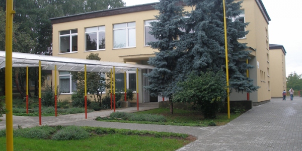 Základní škola Rišňovce Slovensko